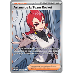 Ariane de la Team Rocket...